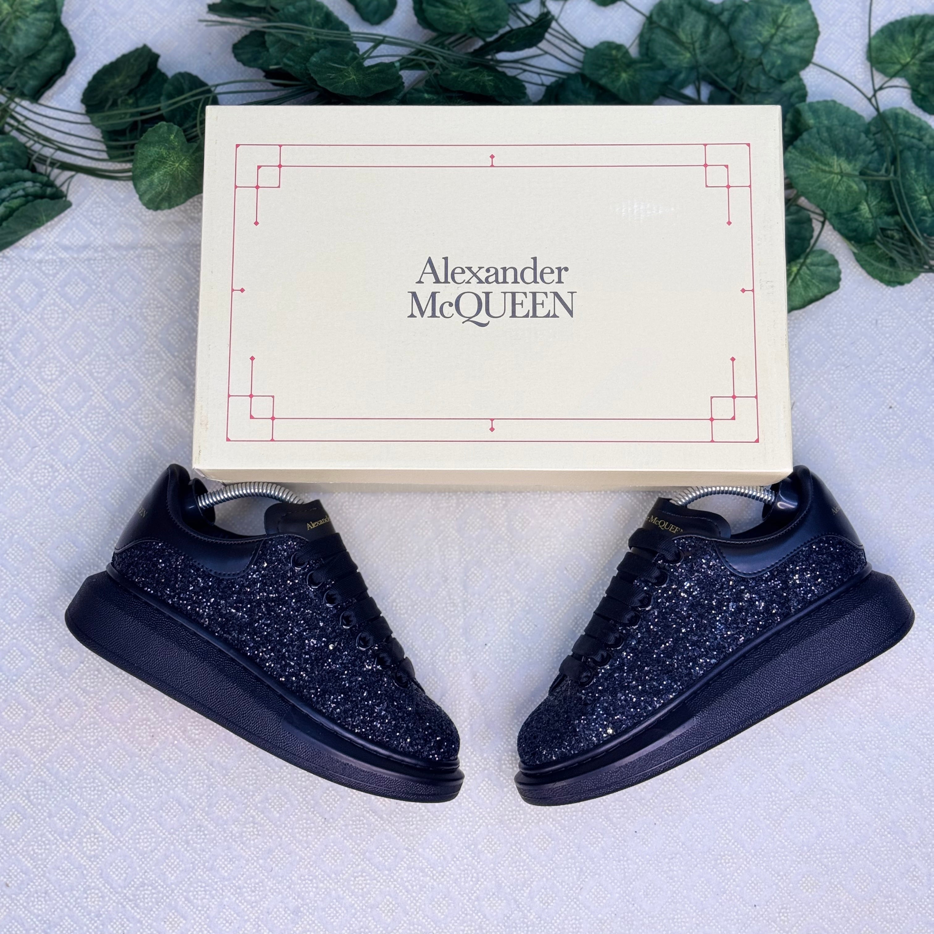 Alexander McQueen Oversized Sneaker – Siyah Taşlı