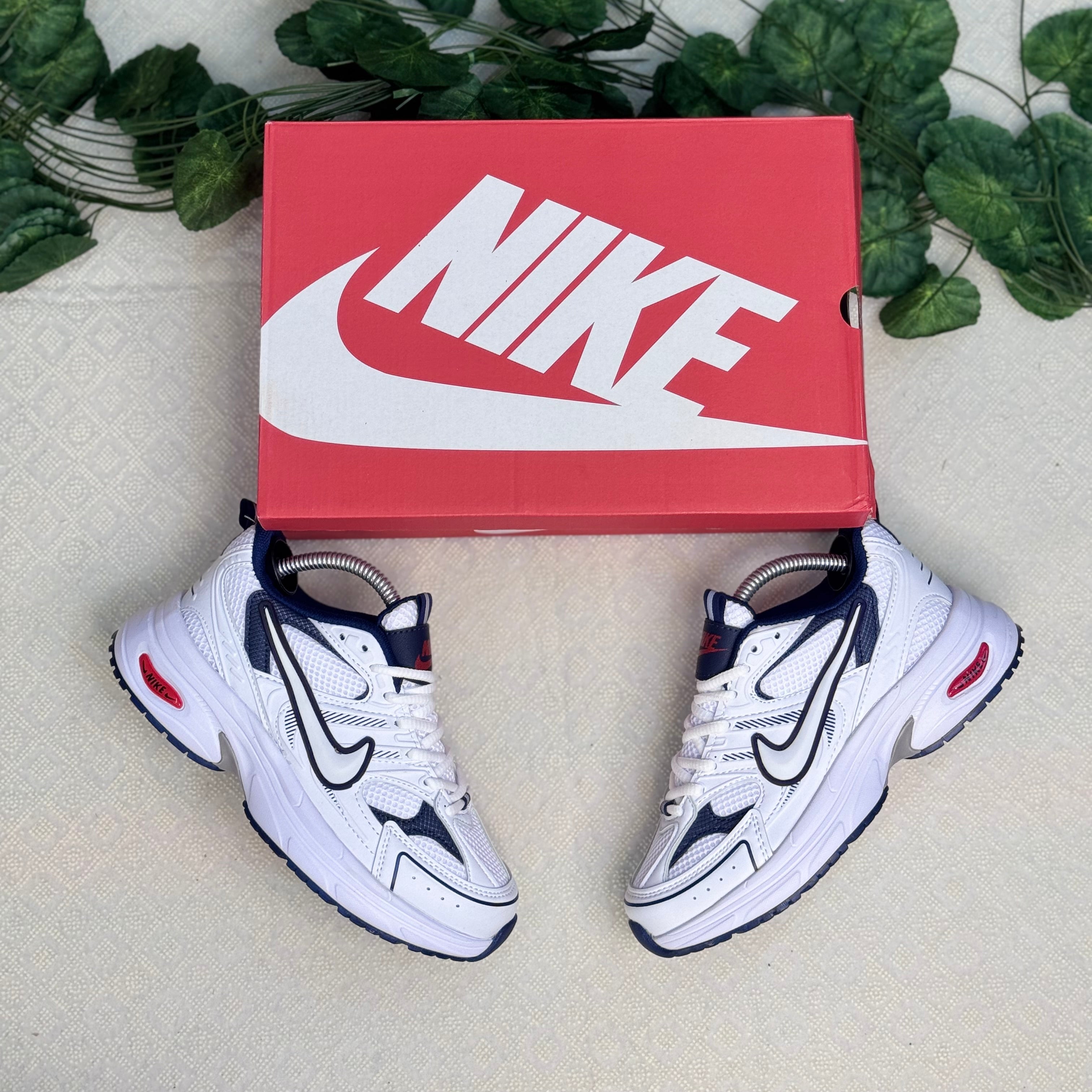 Nike V2K Run Beyaz/Lacivert