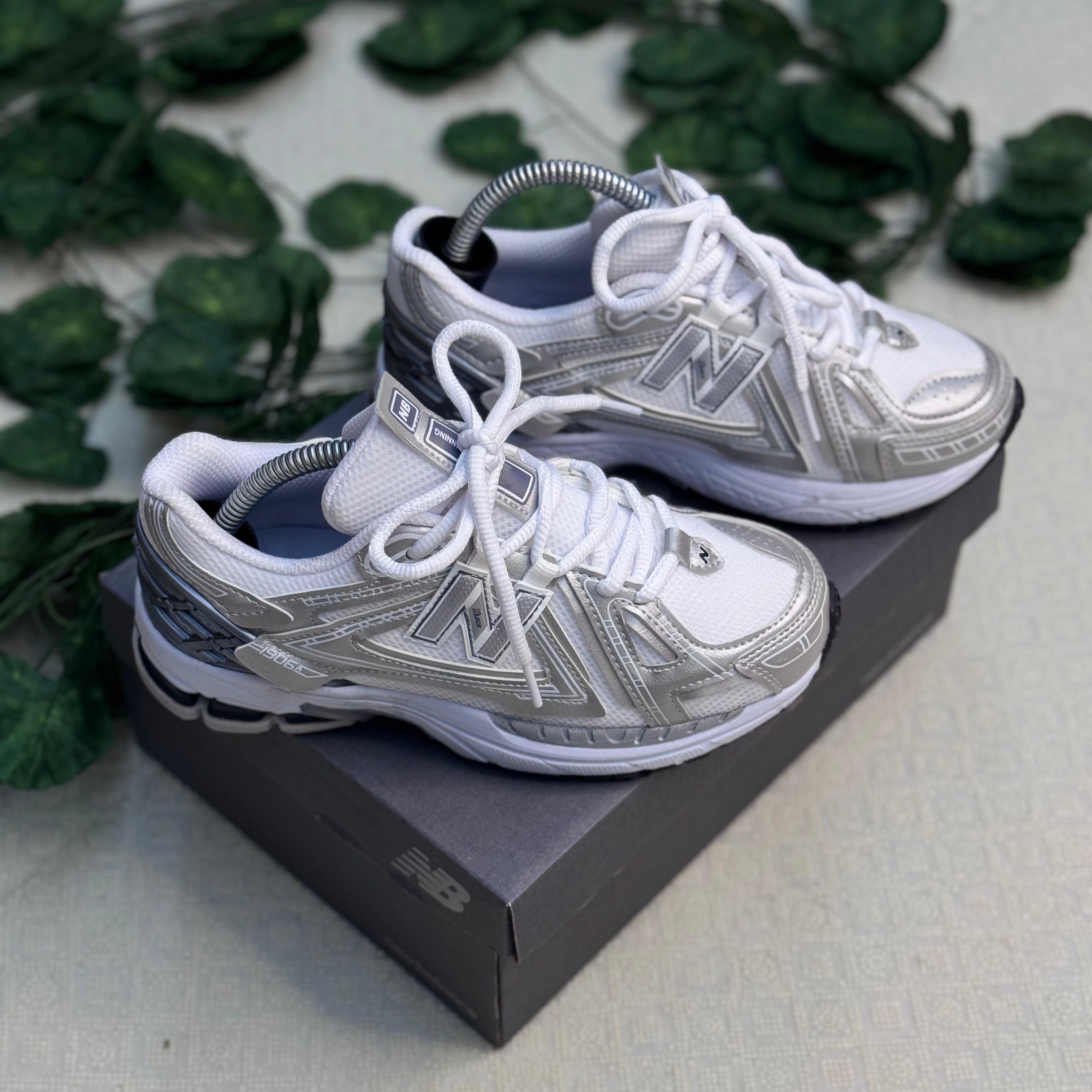 New Balance 1906R Beyaz-Gri