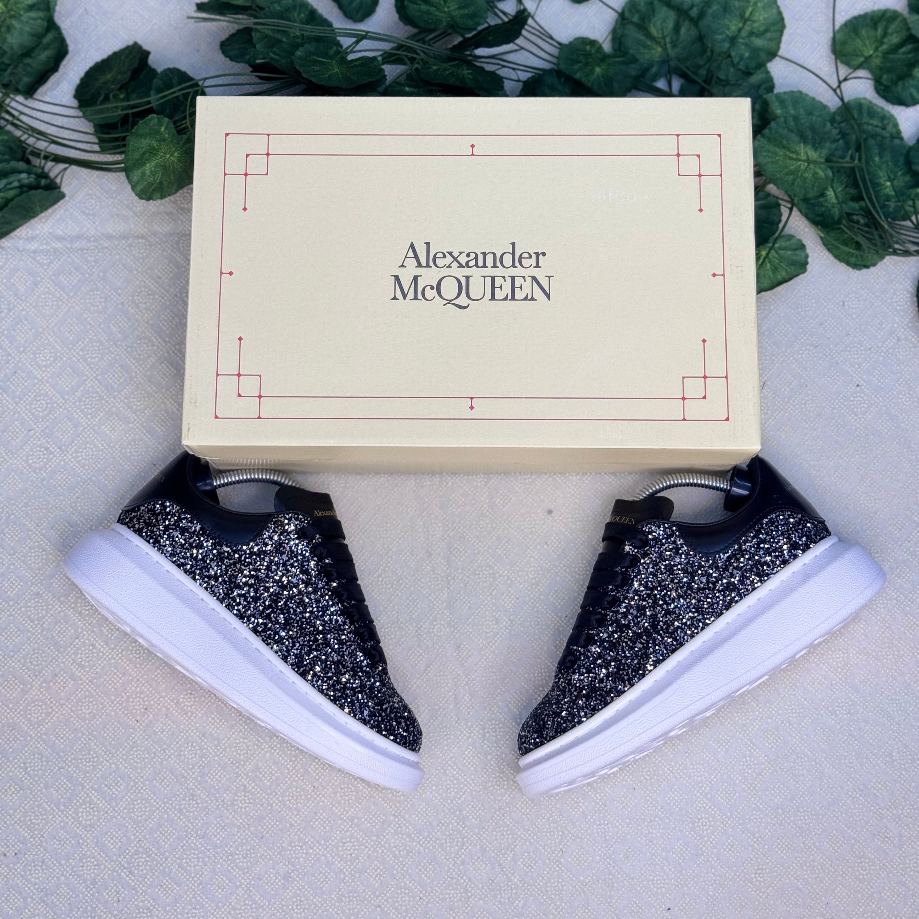 Alexander McQueen Oversized Siyah Simli