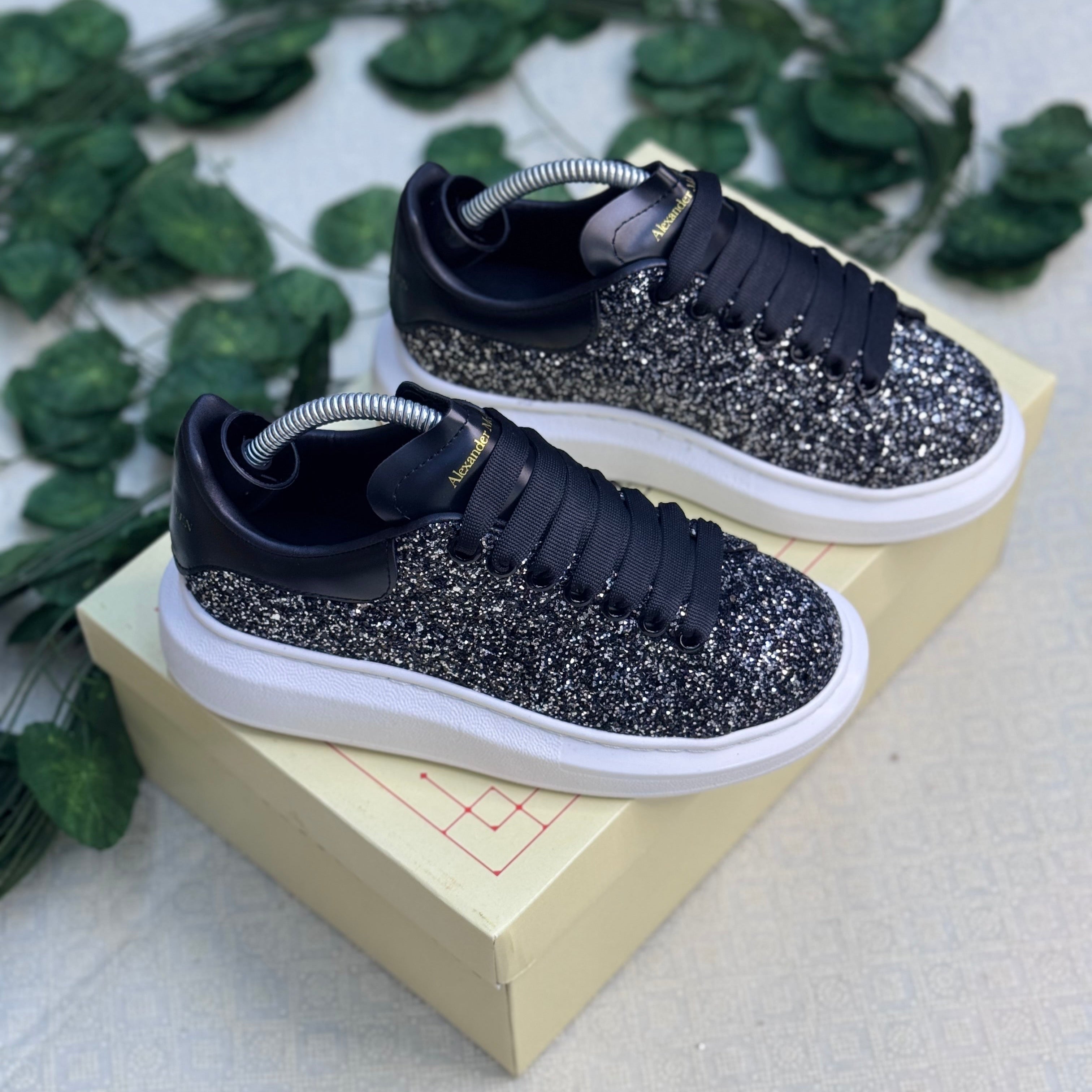 Alexander McQueen Oversized Siyah Simli