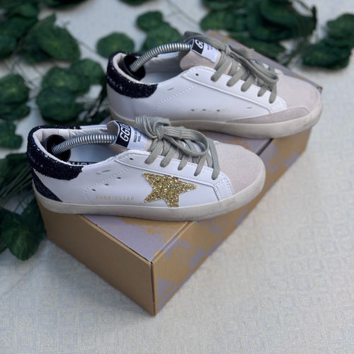 Golden Goose Super-Star Beyaz Altın Simli Siyah Topuk