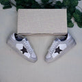 Golden Goose Super-Star Beyaz Siyah Yıldız